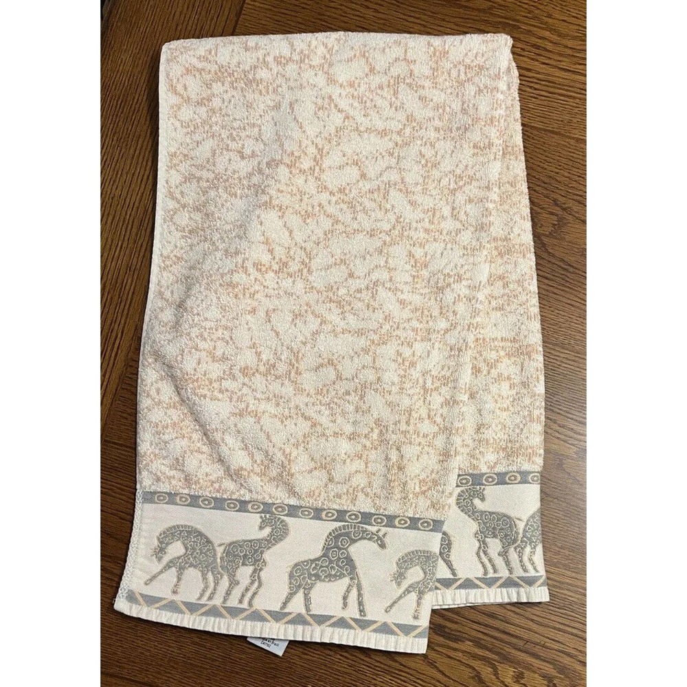 Vintage Creative Bath Tribal Giraffe Design Bath Towel Embroidered EUC